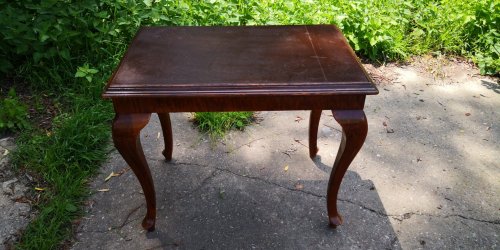 Starožitný konferenční stolek