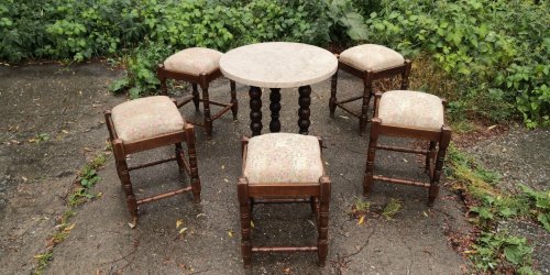 Mramorový stolek + 5x stoličky - nově potaženy